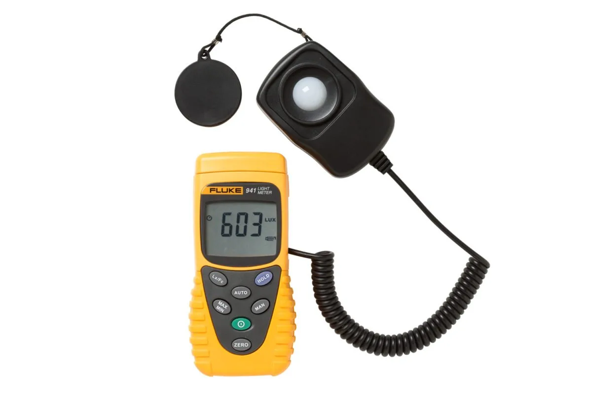 FLUKE 941 LIGHT METER